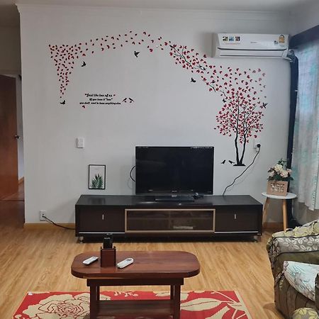 Loverly 3 Bedroom Rental Pool Outdoor Area Upper 苏瓦 外观 照片