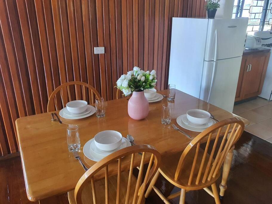 Loverly 3 Bedroom Rental Pool Outdoor Area Upper 苏瓦 外观 照片