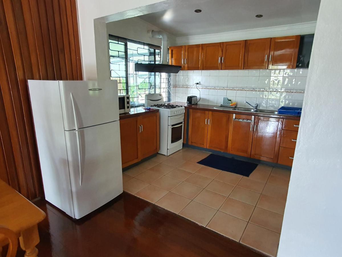 Loverly 3 Bedroom Rental Pool Outdoor Area Upper 苏瓦 外观 照片