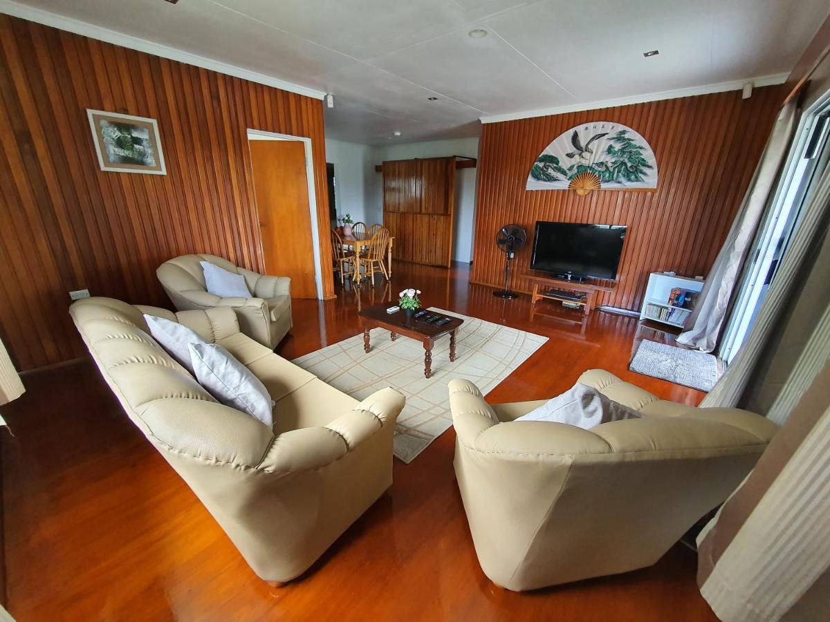 Loverly 3 Bedroom Rental Pool Outdoor Area Upper 苏瓦 外观 照片
