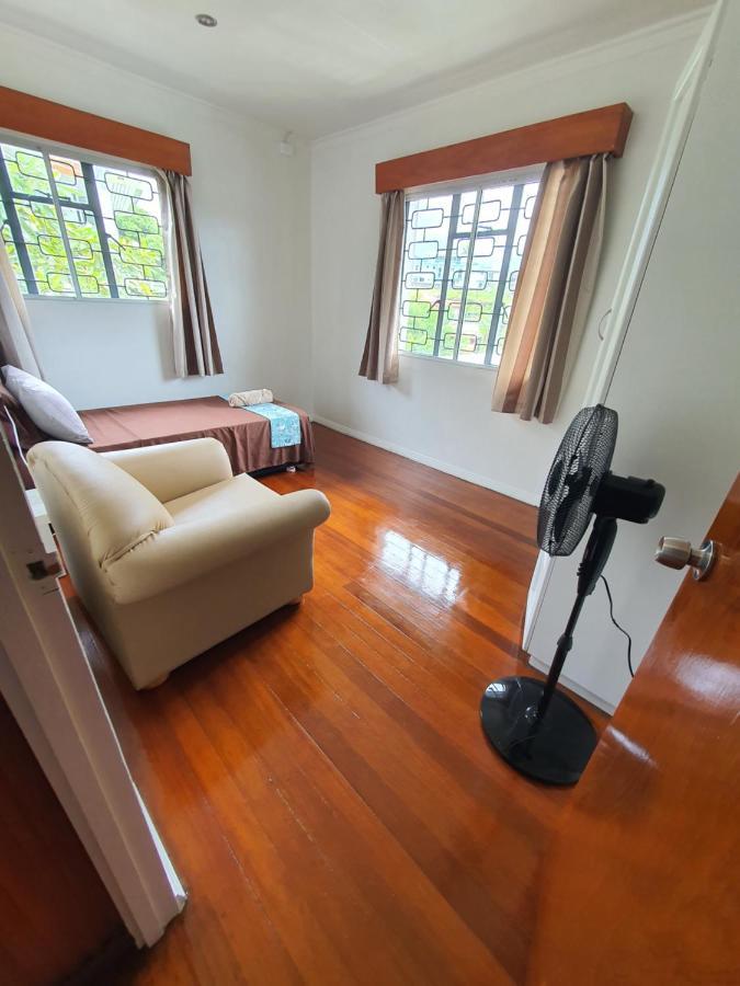 Loverly 3 Bedroom Rental Pool Outdoor Area Upper 苏瓦 外观 照片