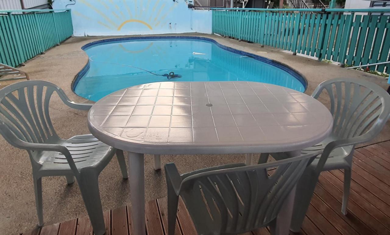 Loverly 3 Bedroom Rental Pool Outdoor Area Upper 苏瓦 外观 照片